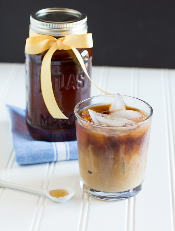 Vanilla Coffee Syrup | www.themessybakerblog.com-7660
