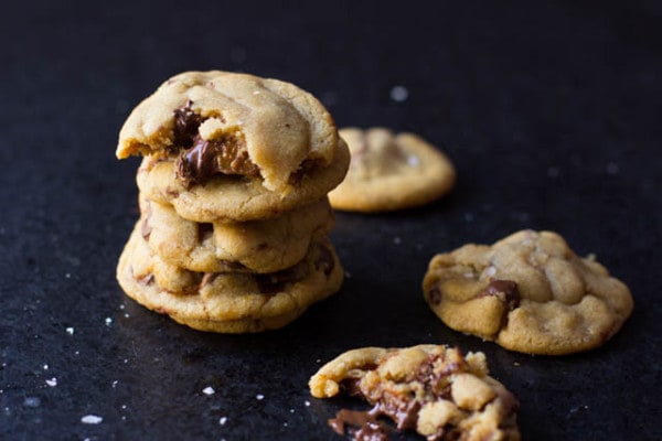 Best-dang-cookies-Ive-ever-had.-I-could-not-stop-eating-these-Browned-Butter-chocolate-chip-cookies-stuffed-with-dulce-de-leche-nutella-and-topped-w-sea-salt-ohsweetbasil.com_-6-600x400