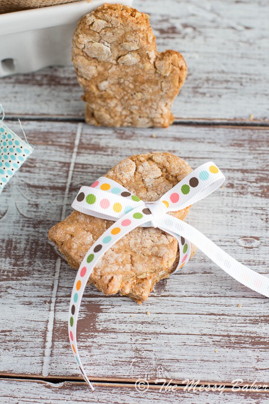 Peanut Butter Bacon Dog Biscuits from www.themessybakerblog.com