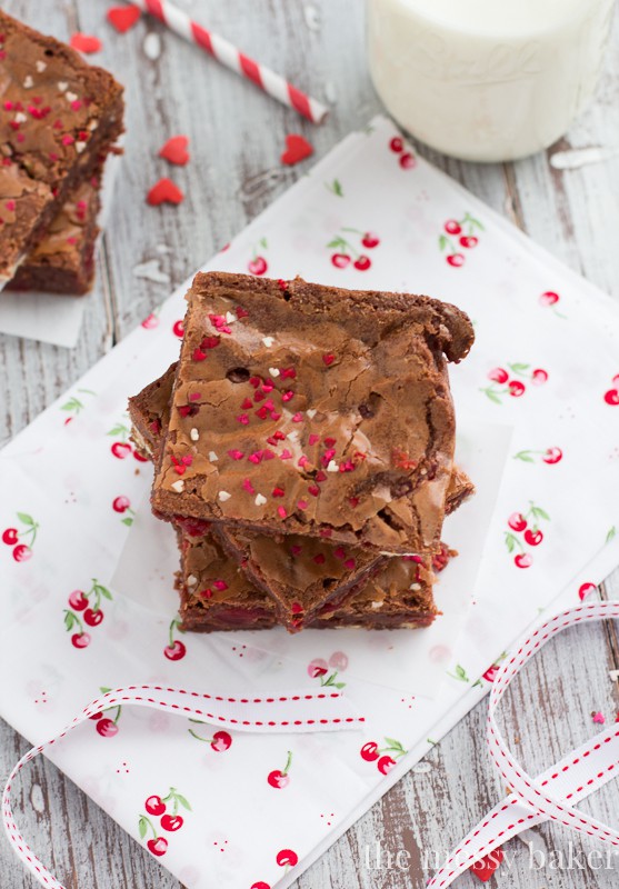 White Chocolate Cherry Brownies | themessybakerblog.com