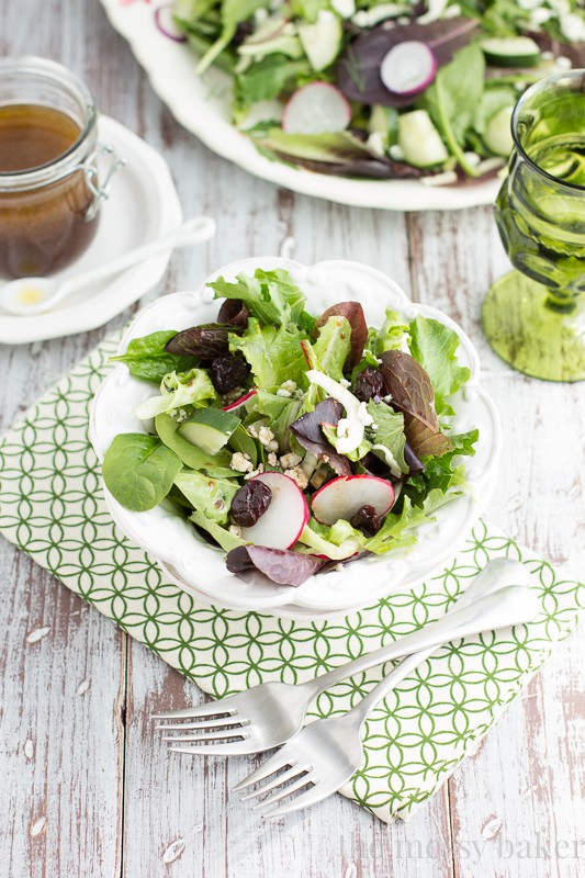 Fennel & Radish Salad with Cherry-Balsamic Vinaigrette | www.themessybakerblog.com