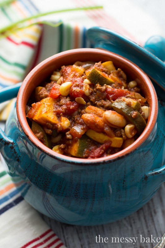 Easy Harvest Chili Bowls | www.themessybakerblog.com