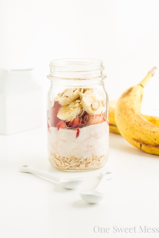 Strawberry Banana Overnight Oats