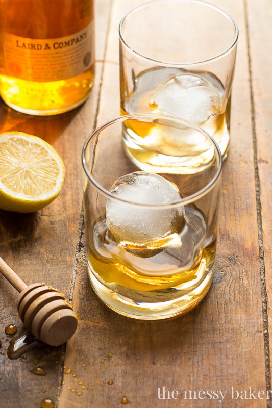 Honey Jack Cocktail | A refreshing mixture of AppleJack liquor, fresh lemon juice, and honey